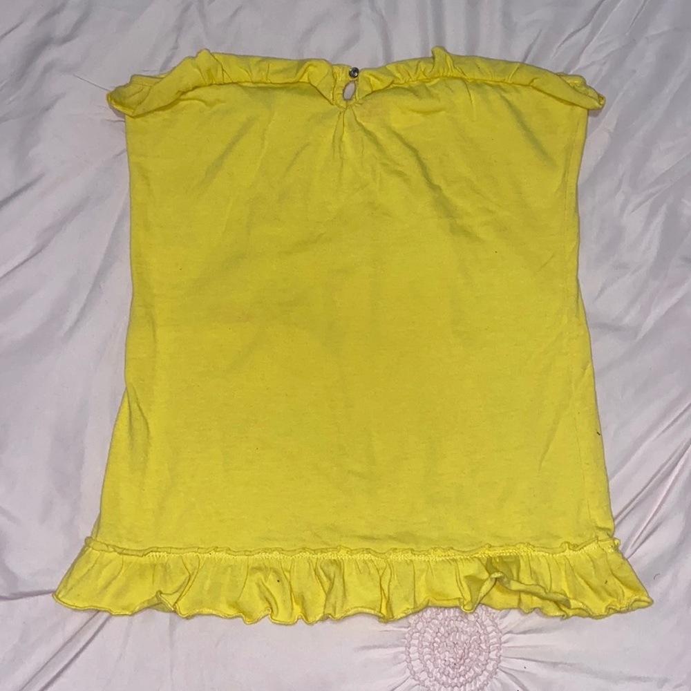 Yellow tub top with ruffles🐝